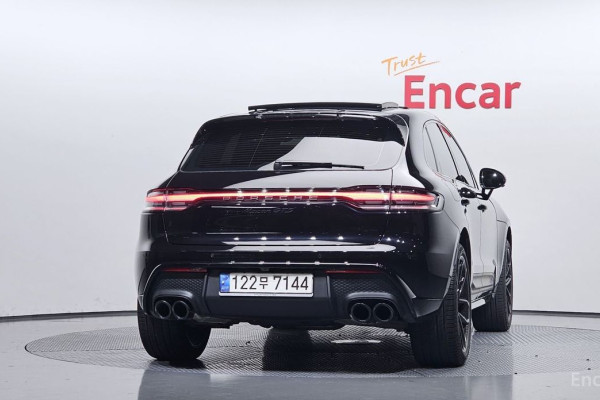 2022 Porsche Macan с пробегом 19 901 км