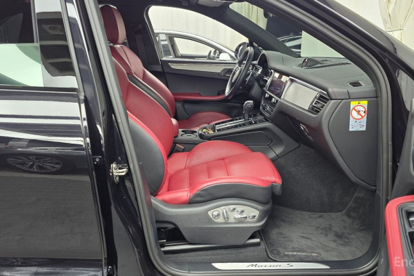 2022 Porsche Macan с пробегом 27 018 км
