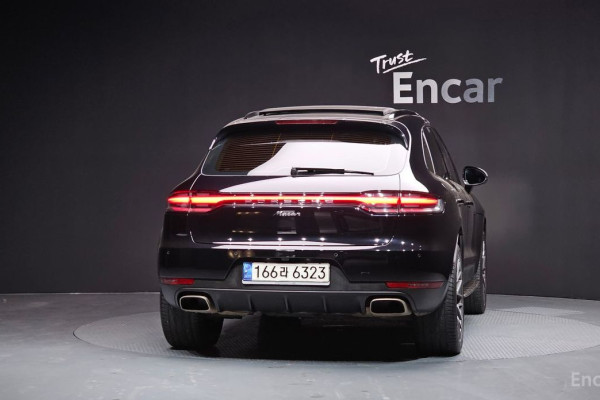 2021 Porsche Macan с пробегом 45 484 км