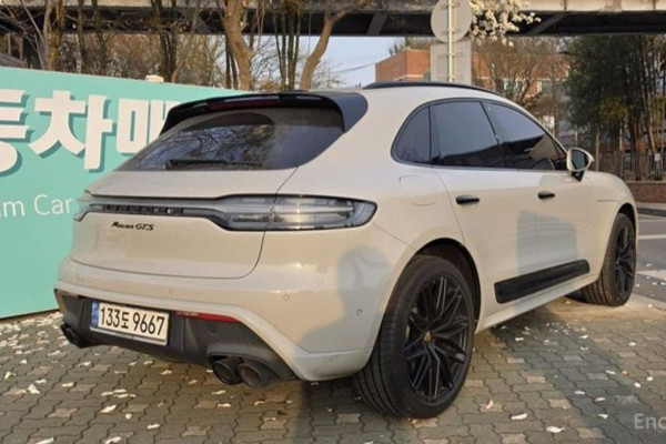 2023 Porsche Macan с пробегом 11 305 км