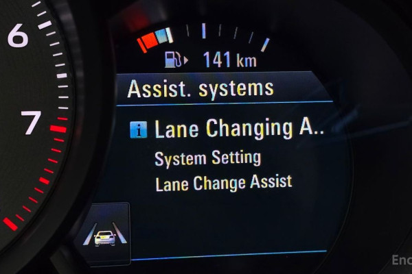 2022 Porsche Macan с пробегом 27 018 км