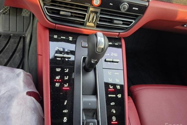 2023 Porsche Macan с пробегом 11 305 км