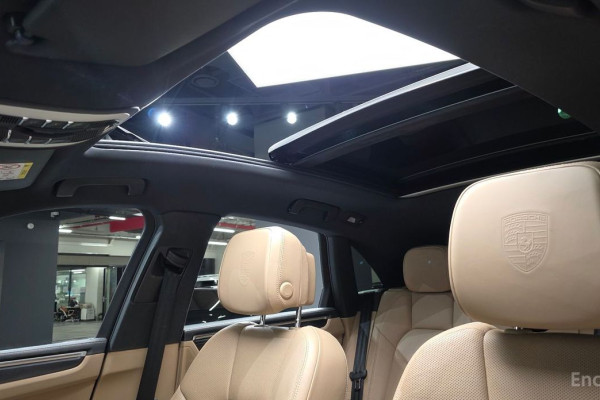 2020 Porsche Macan с пробегом 93 719 км