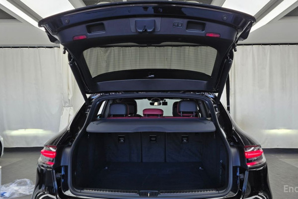 2022 Porsche Macan с пробегом 27 018 км