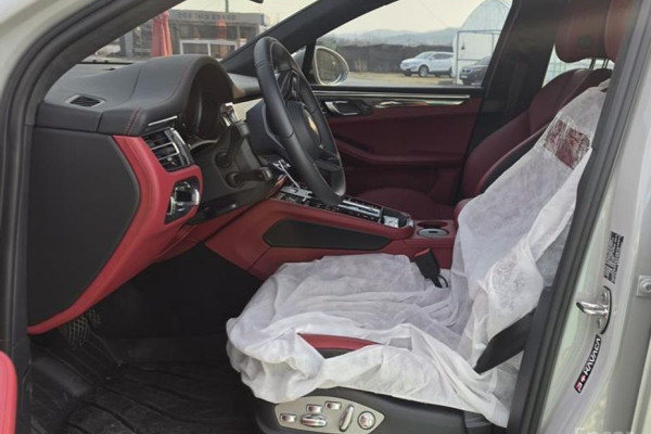 2023 Porsche Macan с пробегом 11 305 км