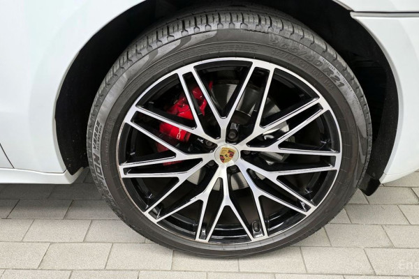 2022 Porsche Macan с пробегом 20 824 км