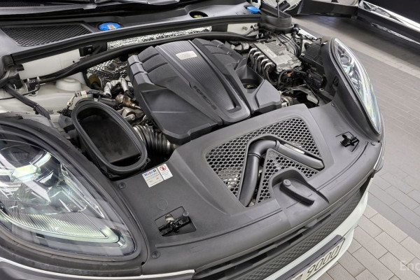 2022 Porsche Macan с пробегом 20 824 км
