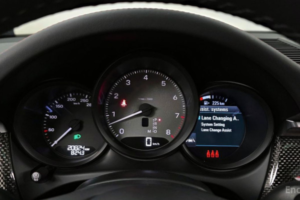 2022 Porsche Macan с пробегом 20 824 км