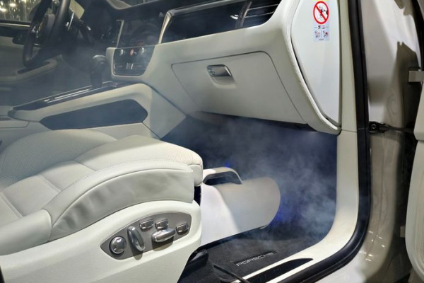 2023 Porsche Macan с пробегом 11 500 км