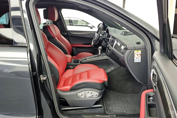 2021 Porsche Macan с пробегом 116 375 км