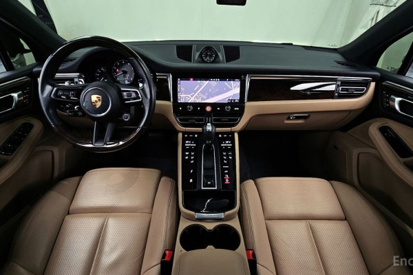 2022 Porsche Macan с пробегом 33 265 км