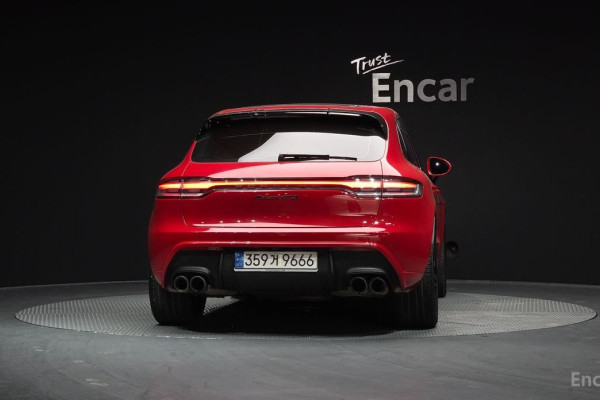 2022 Porsche Macan с пробегом 27 256 км