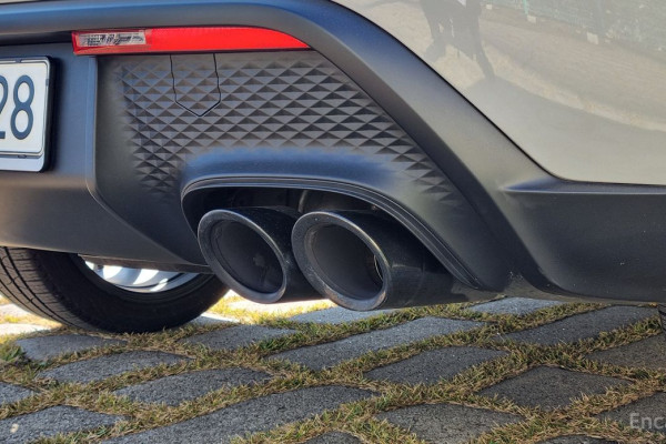 2023 Porsche Macan с пробегом 11 500 км