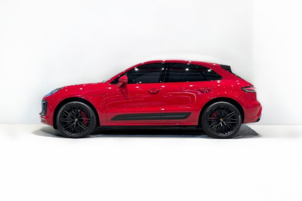2023 Porsche Macan с пробегом 26 200 км