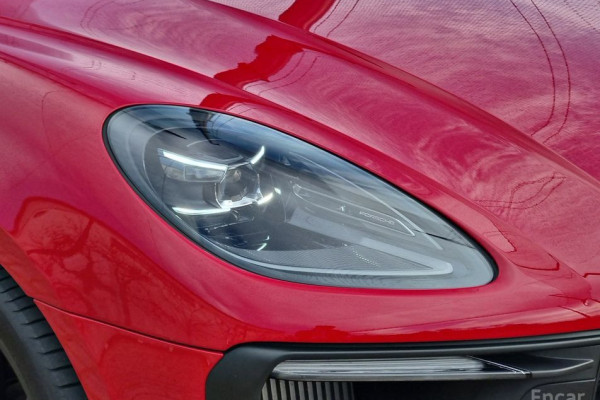 2023 Porsche Macan с пробегом 26 200 км