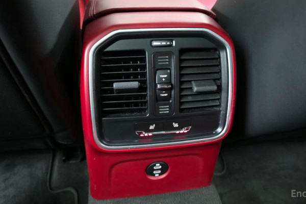 2022 Porsche Macan с пробегом 20 824 км