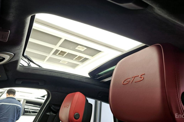 2021 Porsche Macan с пробегом 116 375 км