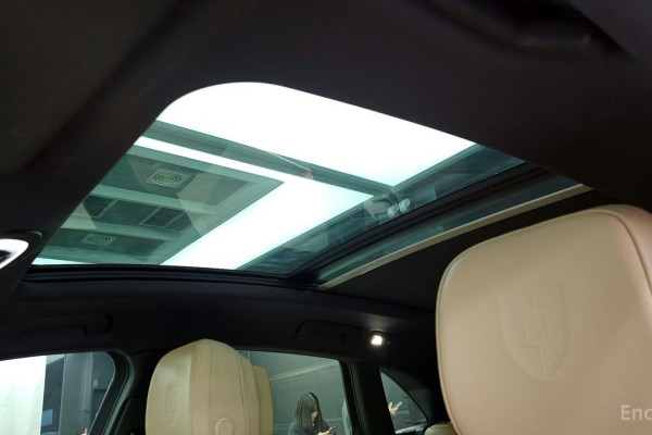 2022 Porsche Macan с пробегом 33 265 км