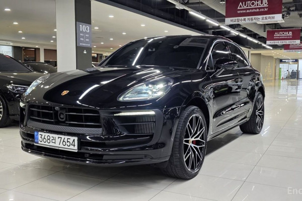 2022 Porsche Macan с пробегом 23 875 км
