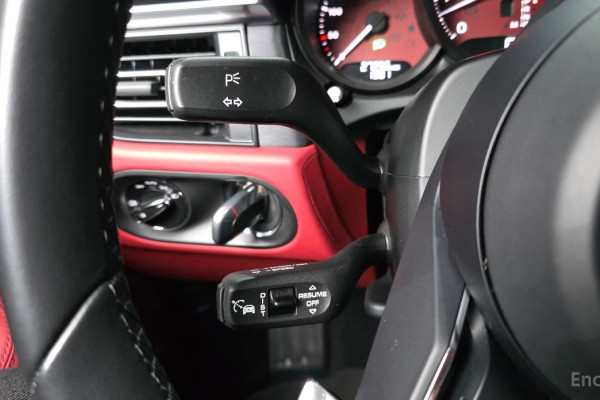 2022 Porsche Macan с пробегом 27 256 км