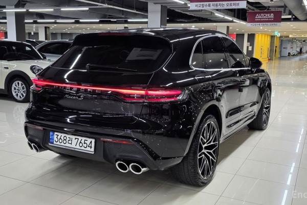 2022 Porsche Macan с пробегом 23 875 км