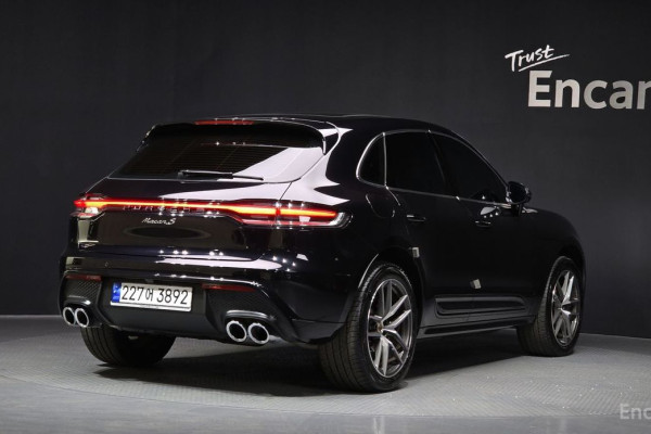 2023 Porsche Macan с пробегом 11 599 км