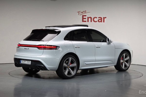 2023 Porsche Macan с пробегом 25 252 км