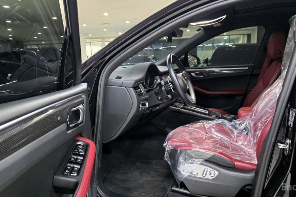 2022 Porsche Macan с пробегом 23 875 км