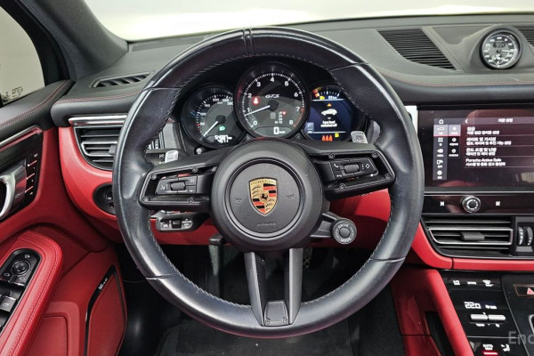 2022 Porsche Macan с пробегом 54 587 км