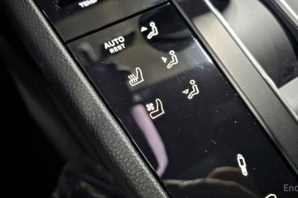 2022 Porsche Macan с пробегом 23 875 км