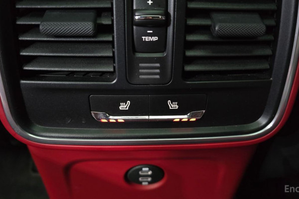 2022 Porsche Macan с пробегом 39 947 км