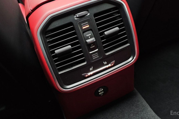 2022 Porsche Macan с пробегом 54 587 км