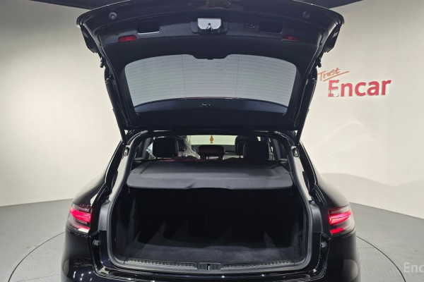 2022 Porsche Macan с пробегом 39 947 км