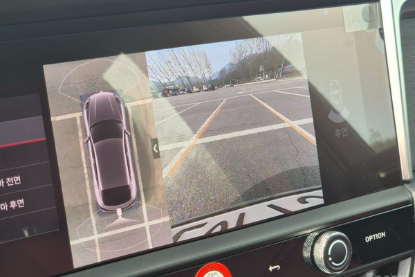 2023 Porsche Macan с пробегом 33 000 км