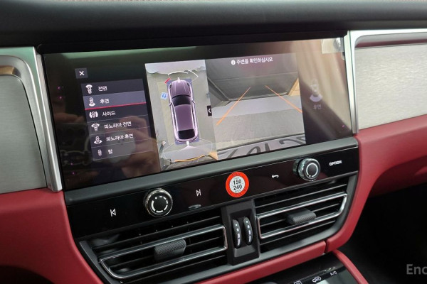 2023 Porsche Macan с пробегом 11 599 км