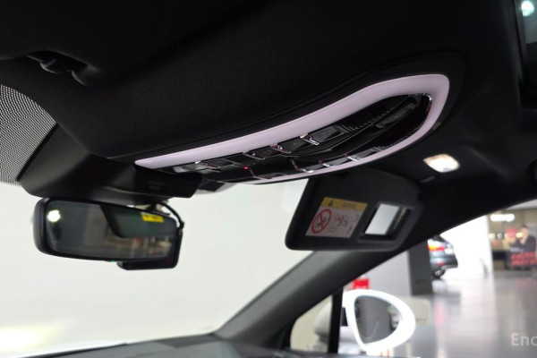 2023 Porsche Macan с пробегом 25 252 км