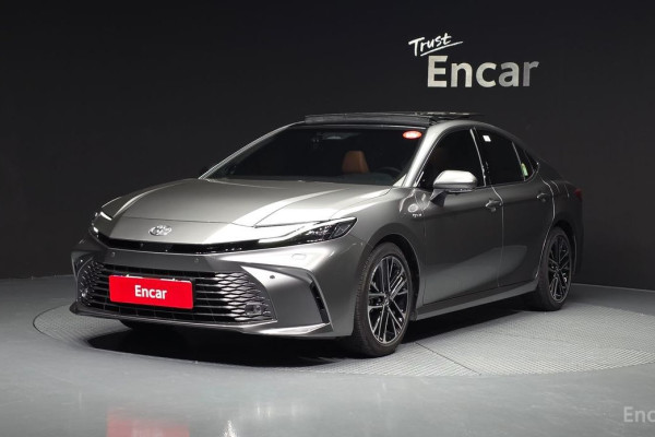 2025 Toyota Camry с пробегом 2 038 км
