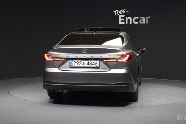 2025 Toyota Camry с пробегом 2 038 км