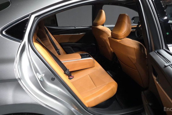 2025 Toyota Camry с пробегом 2 038 км