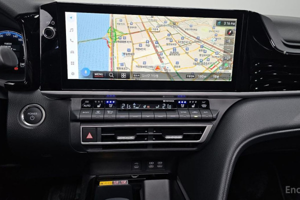 2025 Toyota Camry с пробегом 1 996 км