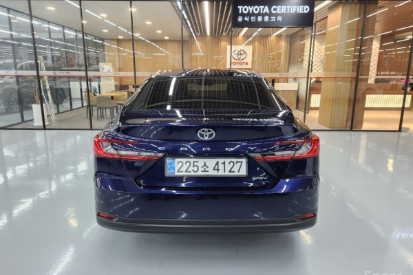 2024 Toyota Camry с пробегом 17 073 км