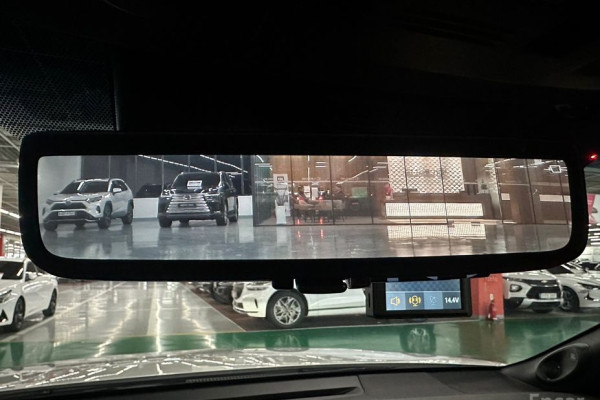 2025 Toyota Camry с пробегом 14 072 км