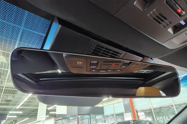 2024 Toyota Camry с пробегом 17 073 км