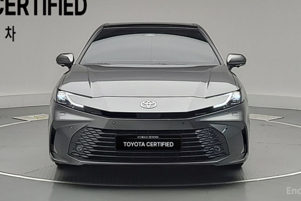 2025 Toyota Camry с пробегом 2 040 км