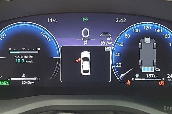 2025 Toyota Camry с пробегом 2 040 км