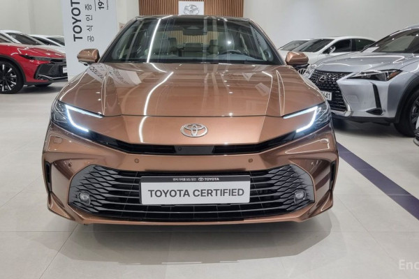 2025 Toyota Camry с пробегом 4 829 км