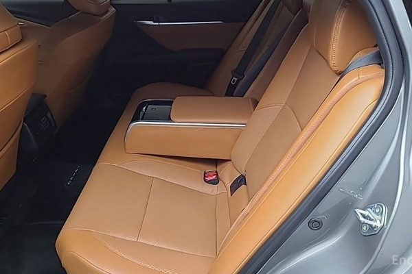 2025 Toyota Camry с пробегом 2 040 км