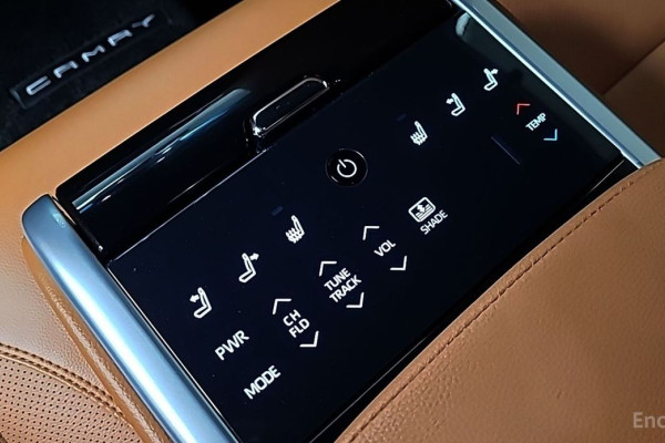 2025 Toyota Camry с пробегом 2 040 км