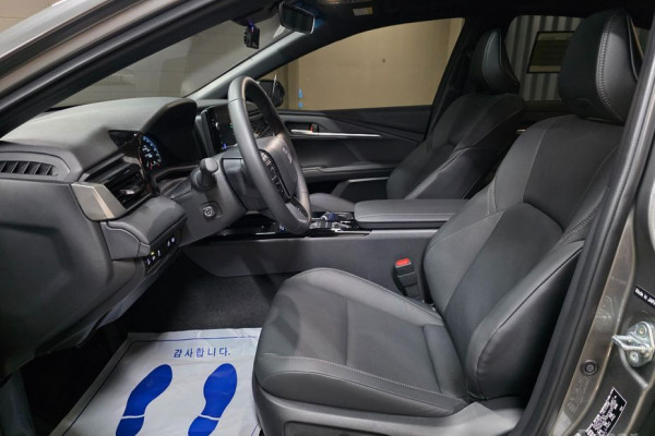 2025 Toyota Camry с пробегом 5 896 км