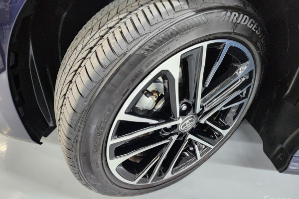 2024 Toyota Camry с пробегом 17 073 км